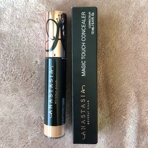 Anastasia Beverly Hills #15 Magic Touch Concealer NEW